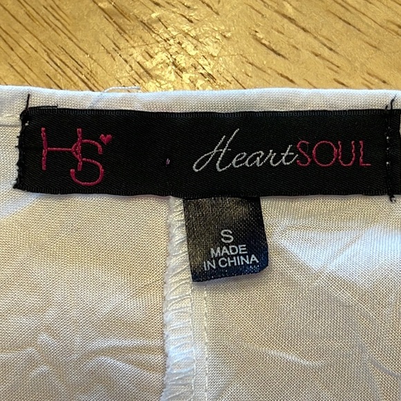 Embroidered Tank Top - Picture 7 of 14